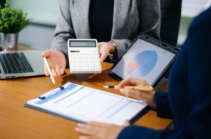 cash flow ecommerce analysis